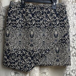 H&M Black and Cream Patterned Mini Skirt